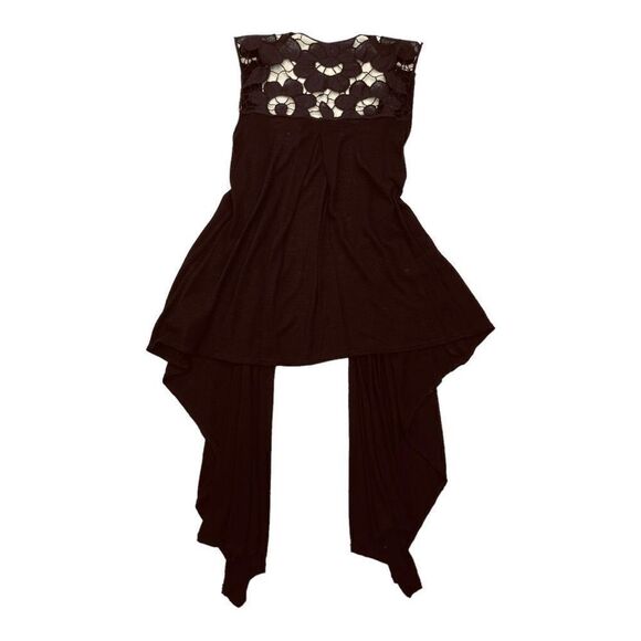 TwentyOne Sleeveless Light Weight Flyaway Cardigan Vest with Floral Cut out Back - Picture 6 of 8